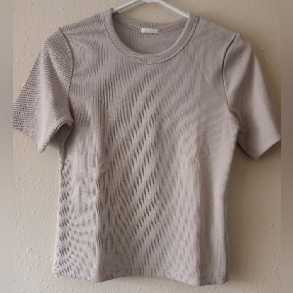 GU Classic Light Beige Women's Top